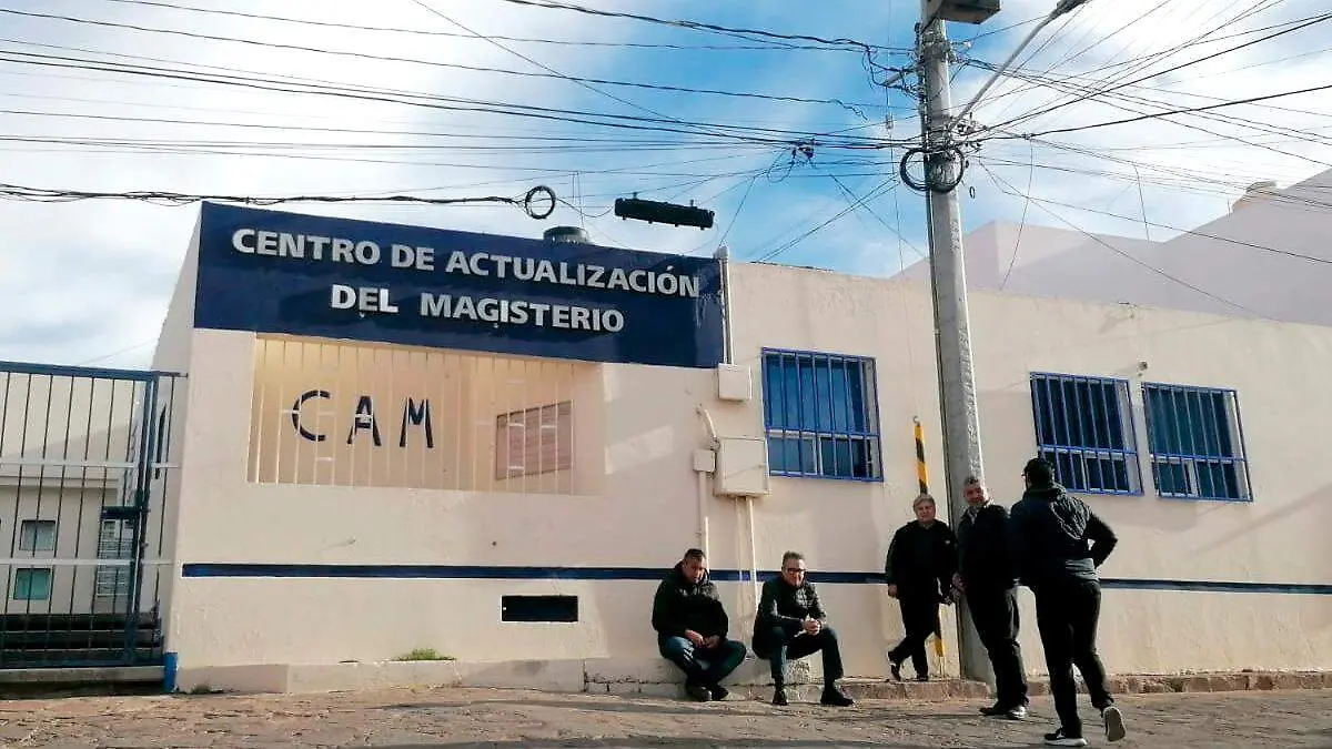 Protesta trabajadores del CAM