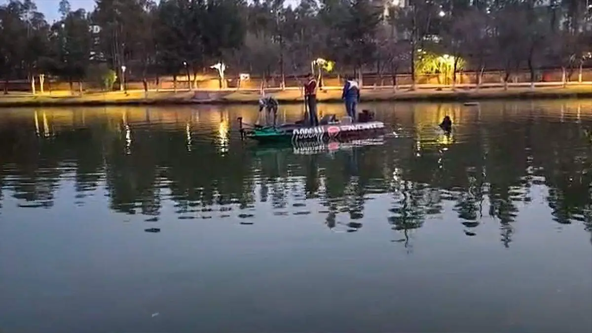 Labores de rescate en el Lago de La Encantada