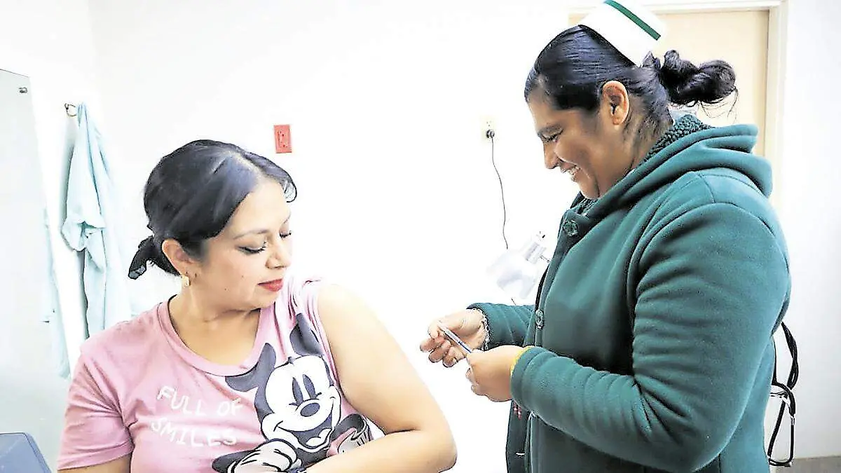 Aplicación de vacuna contra el sarampión en Zacatecas