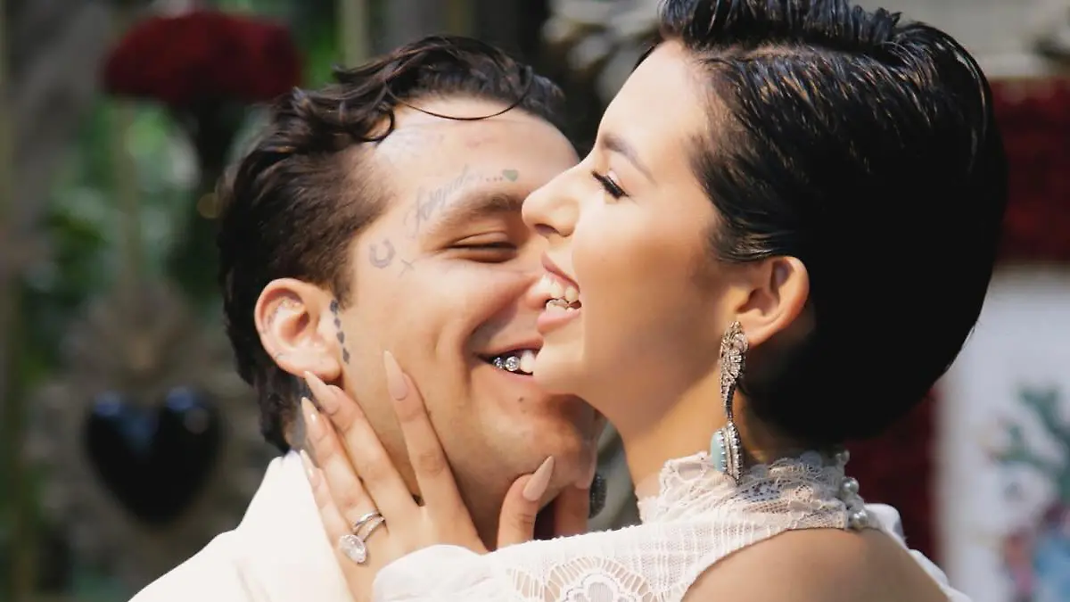 Cristian Nodal y Ángela Aguilar