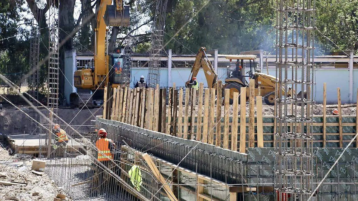 Trabajos de construcción en la escuela normal rural de San marcos, Loreto