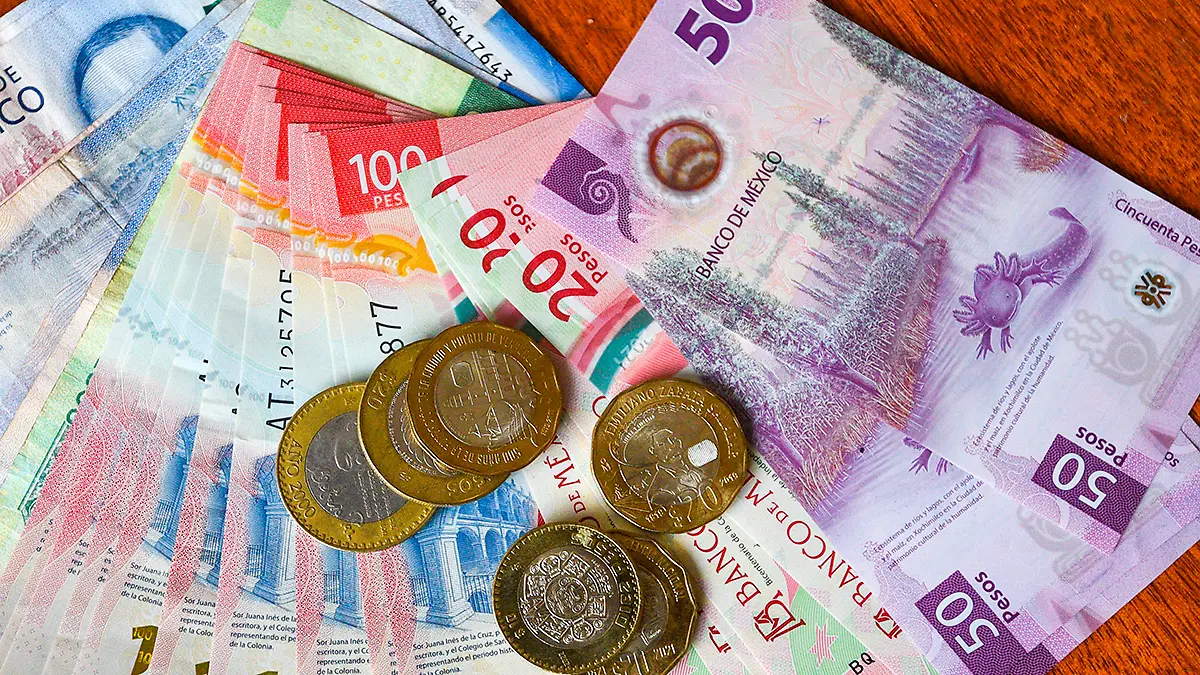 Billetes y monedas mexicanos