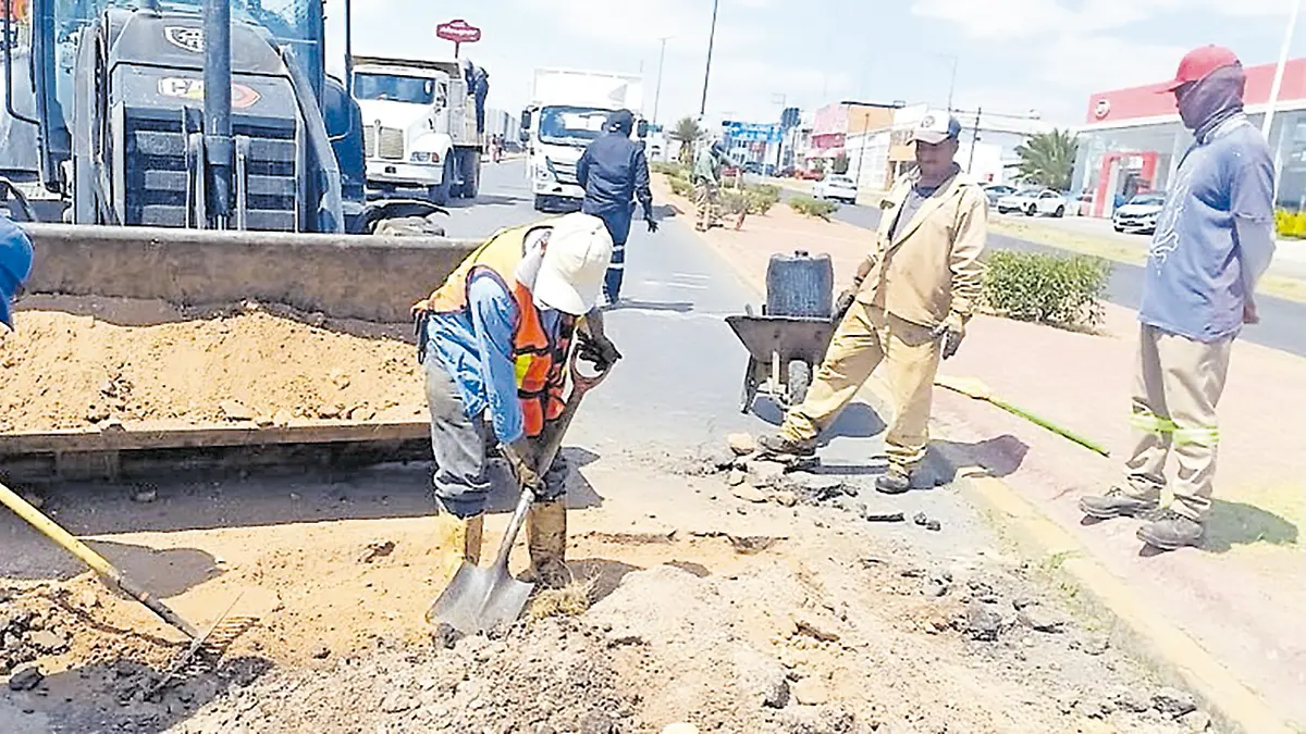 Trabajos de pavimentación en Fresnillo
