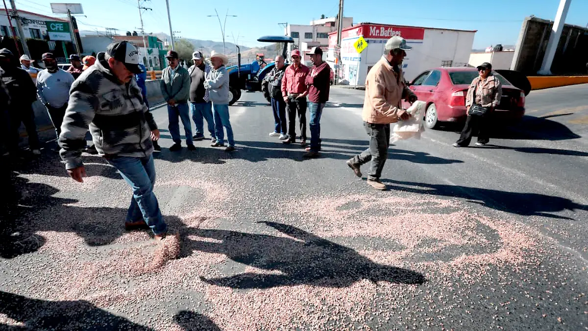 Protesta de productores de frijol en la ciudad de Zacatecas