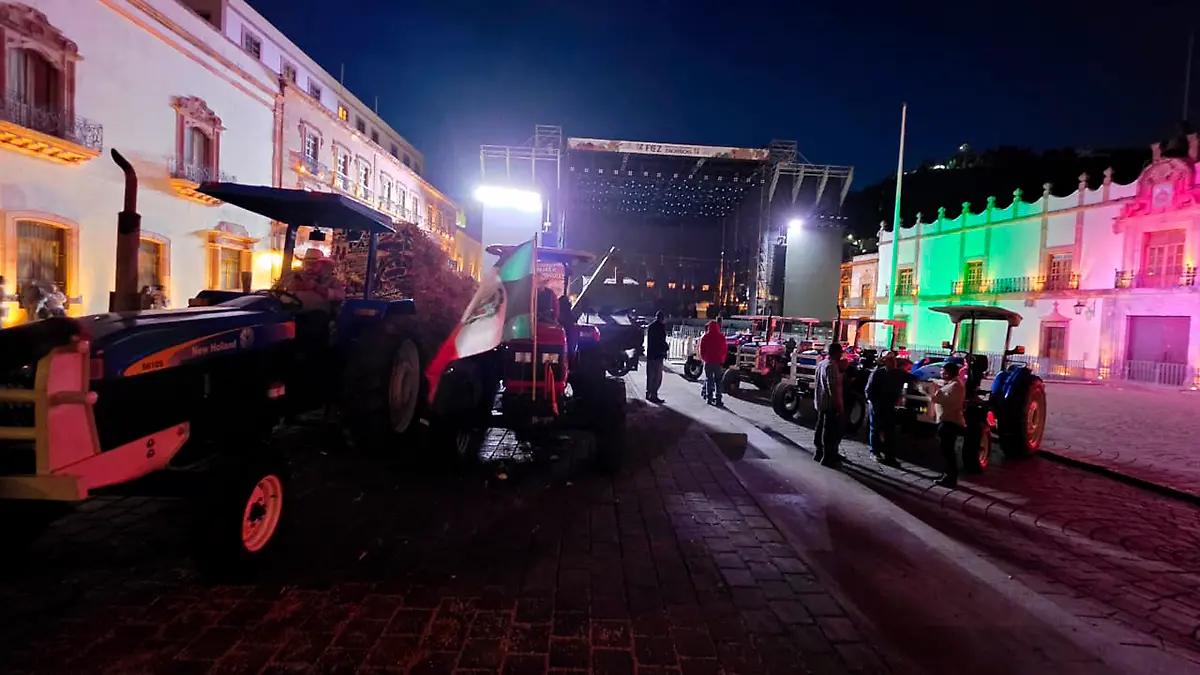 Protesta de productores de frijol en Plaza de Armas de Zacatecas