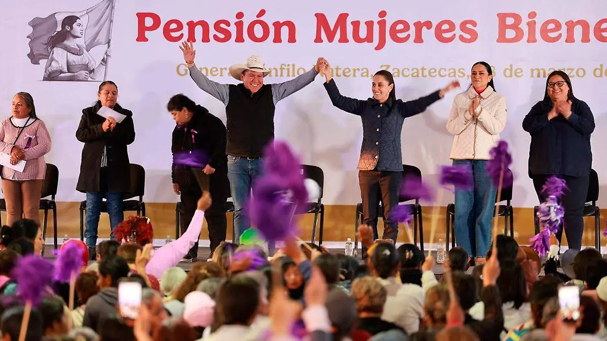 Entrega de apoyos Mujeres Bienestar