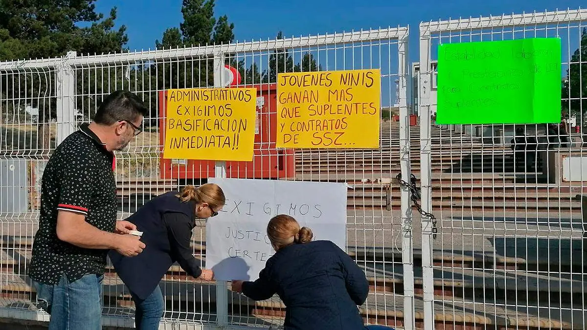 Trabajadores de salud protestan en Ciudad Administrativa