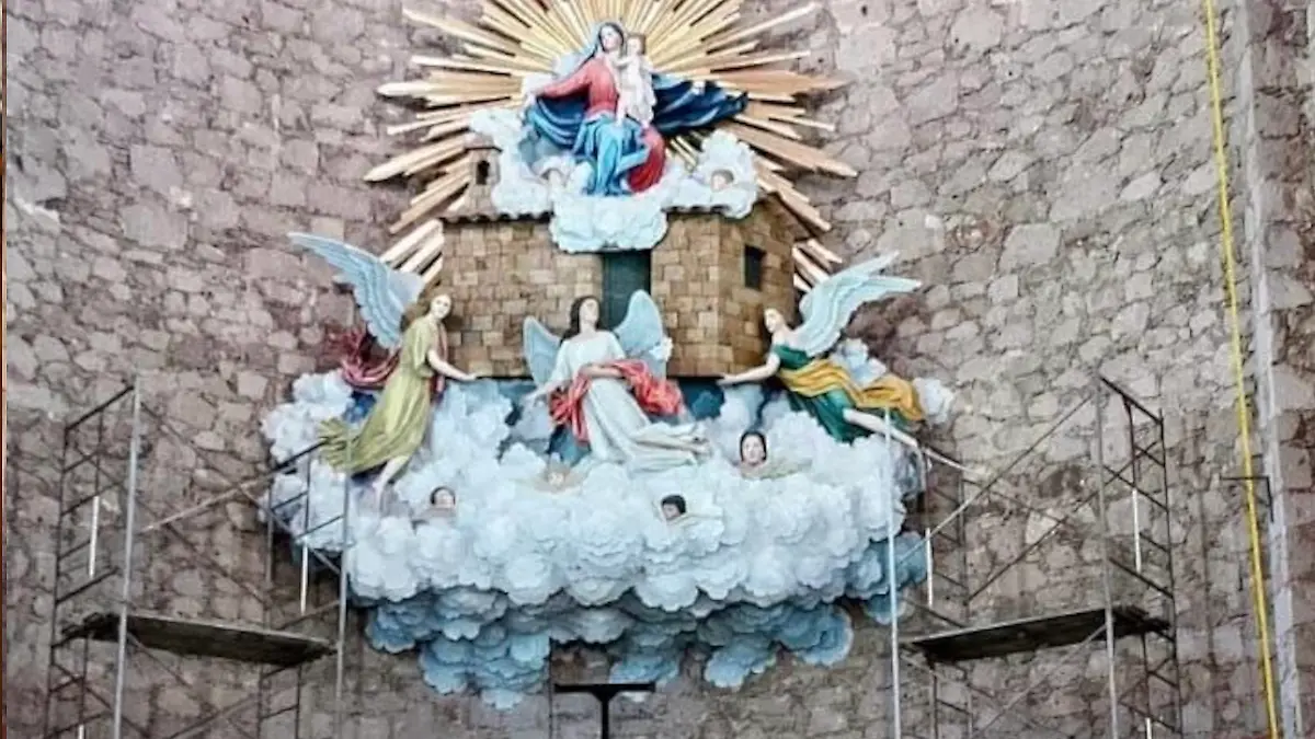 Restauran retablo de la parroquia de nuestra Señora y Reina de Loreto