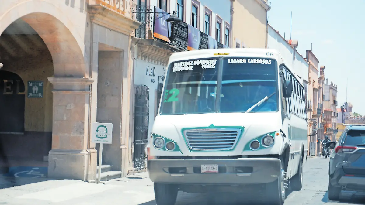 Autobús de transporte urbano en la ciudad de Zacatecas