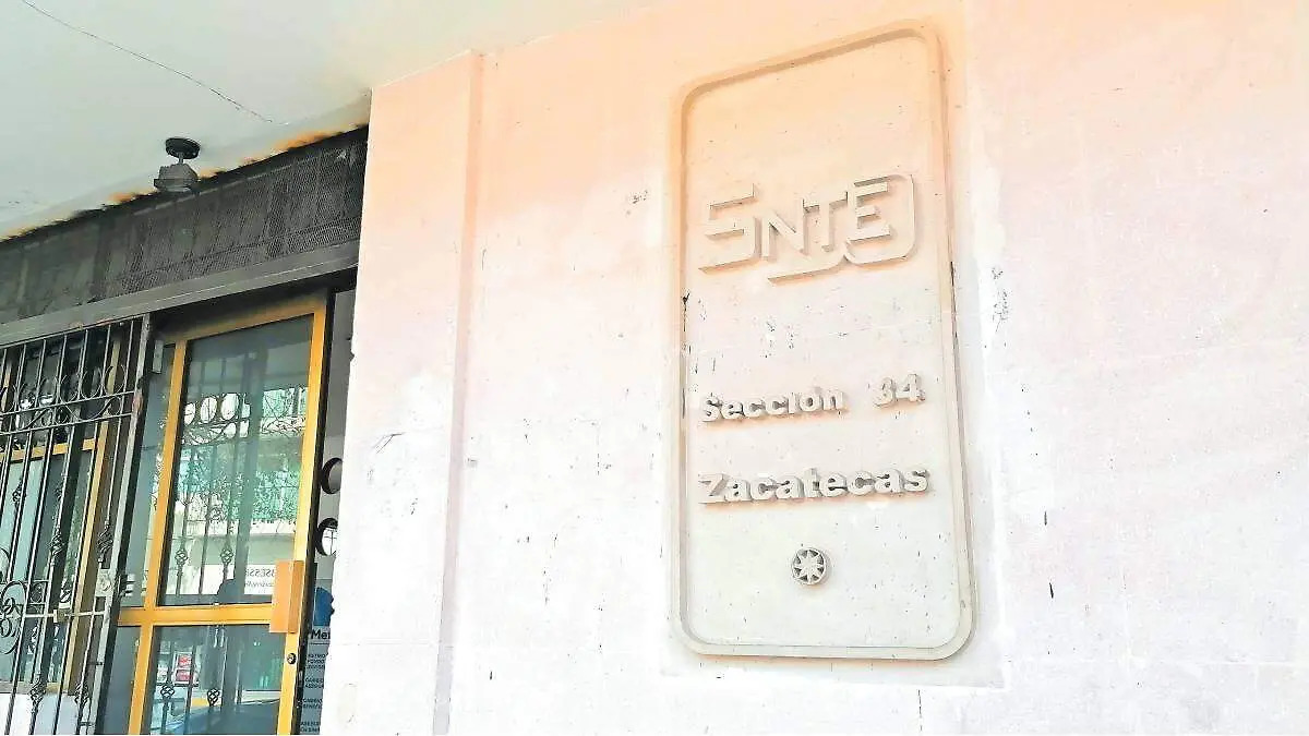 Fachada del edificio del snte34