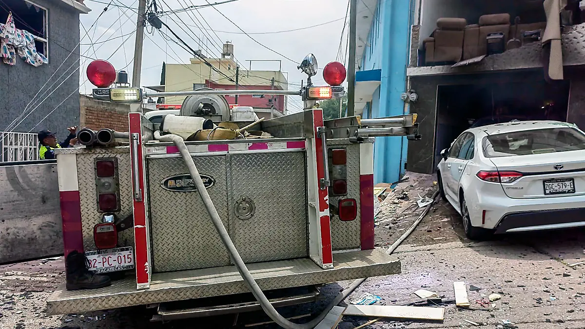 Daños tras explosión en vivienda en Guadalupe, Zacatecas