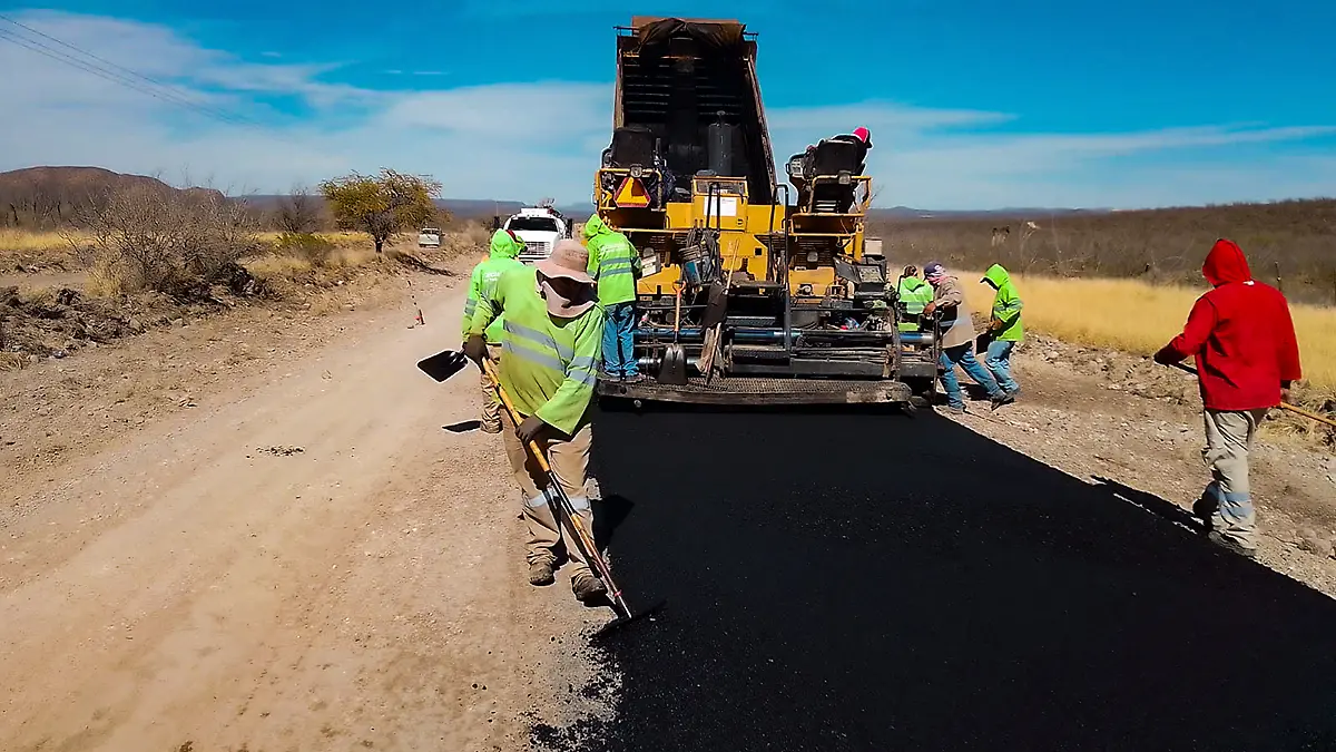 Pavimentación de carretera en Zacatecas