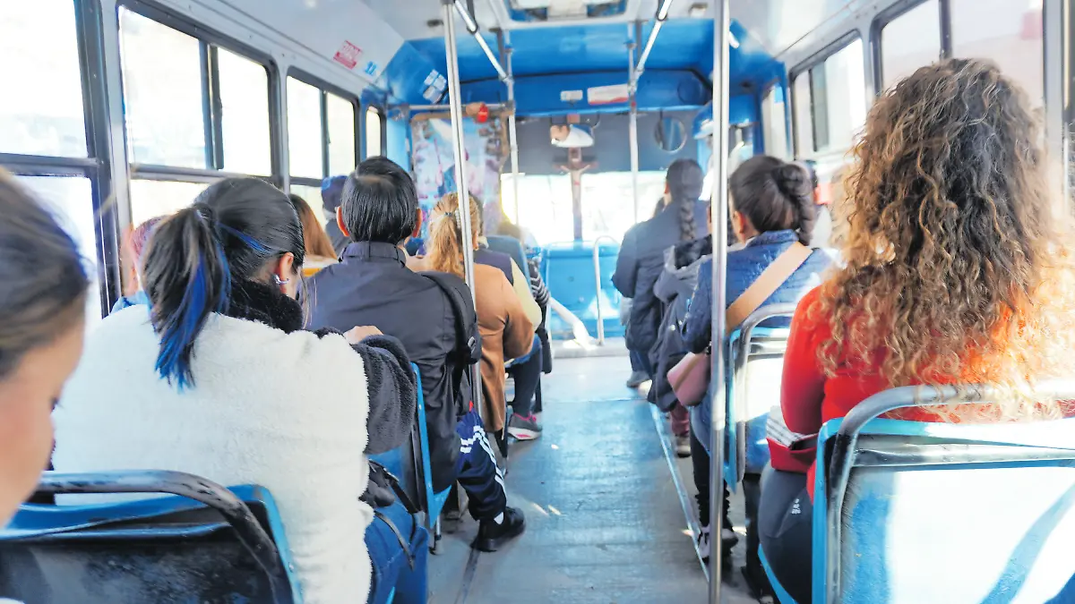 Usuarios del transporte público en Zacatecas