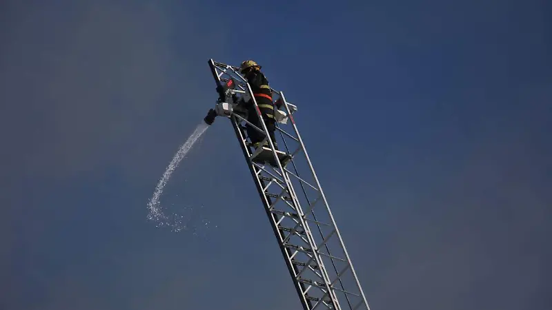 Pérdida total tras incendio en bodega de Alimentación del Bienestar en Zacatecas