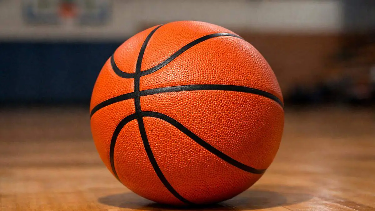 balón de basquetbol