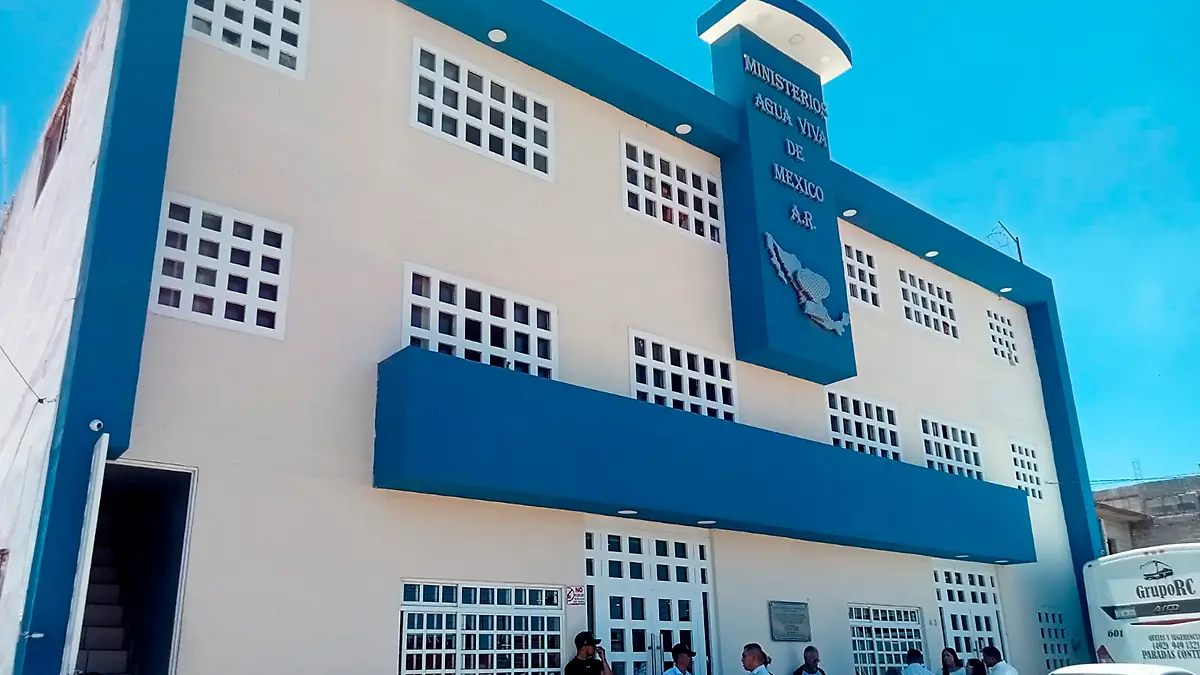 Edificio centro de rehabilitación agua viva