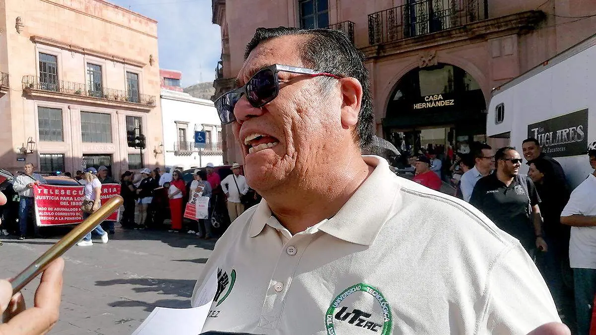 Samuel Flores, dirigentes del SUTUTEZ