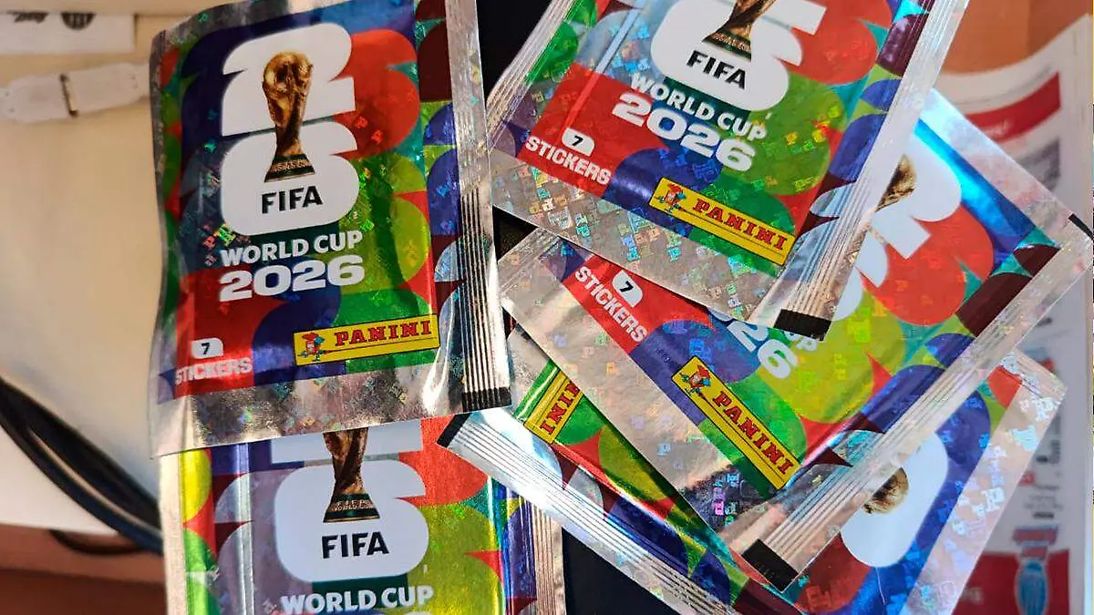 Sobres de estampas álbum Panini