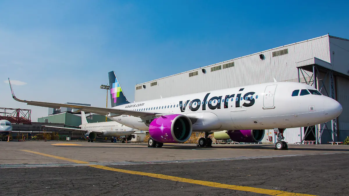 Avión de aerolínea Volaris