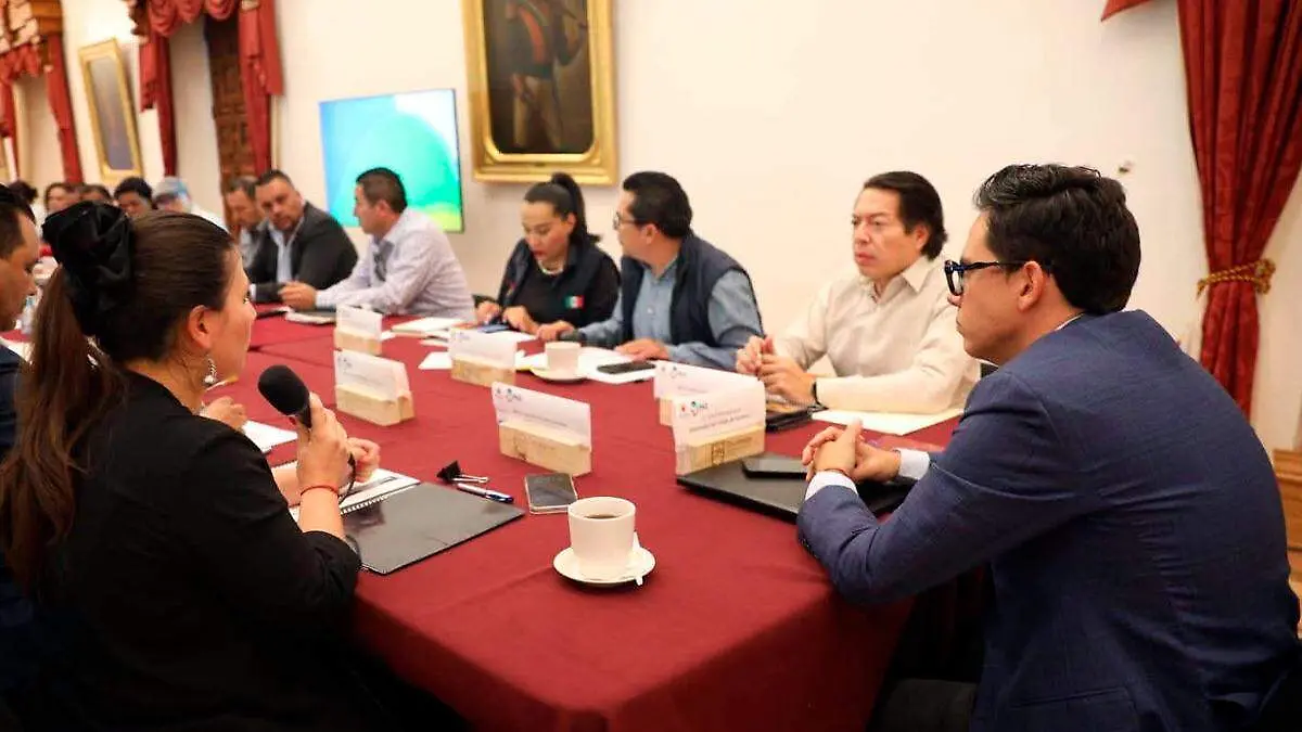 Reunión con Mario Delgado