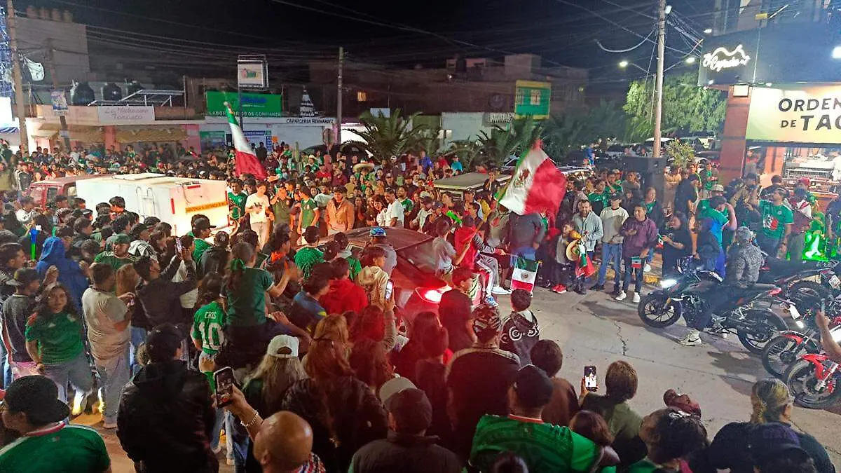 Celebración en Fresnillo por el triunfo de la Selección Mexicana
