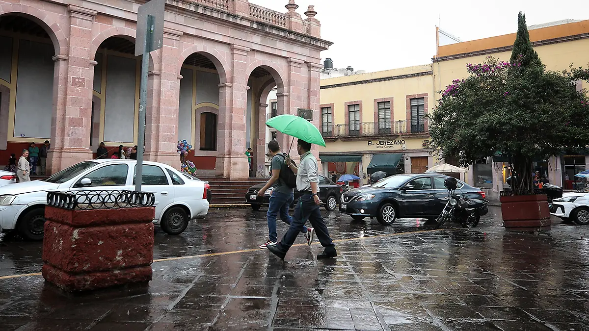 LLuvia en el centro de Zacatecas
