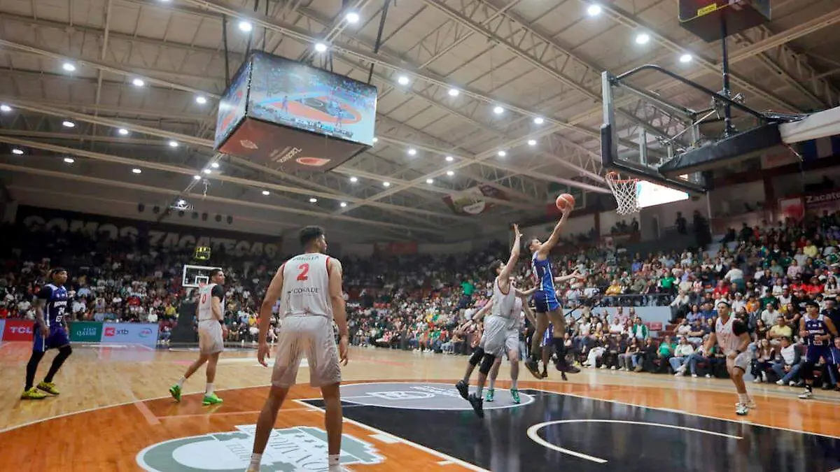 Juego de basquetbol