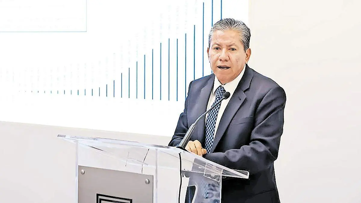 David Monreal Ávila, gobernador del Estado de Zacatecas en conferencia de prensa