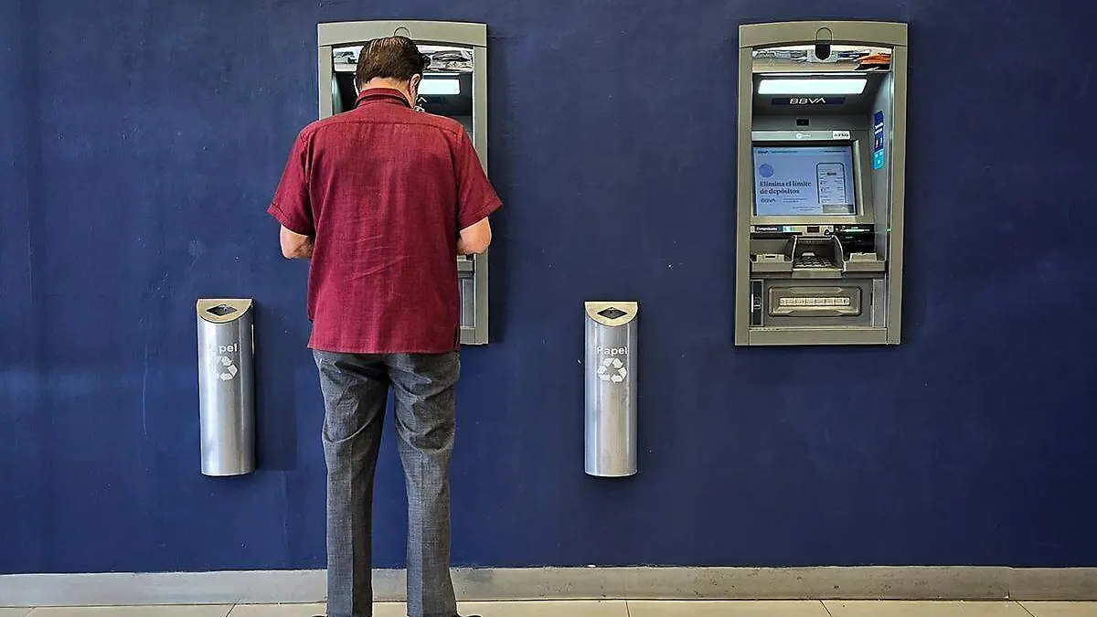 Cajeros automáticos de institución bancaria