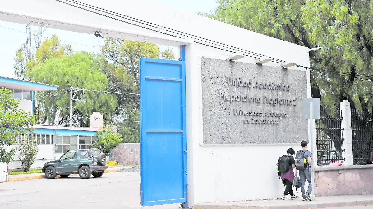 Fachada escuela preparatoria II UAZ