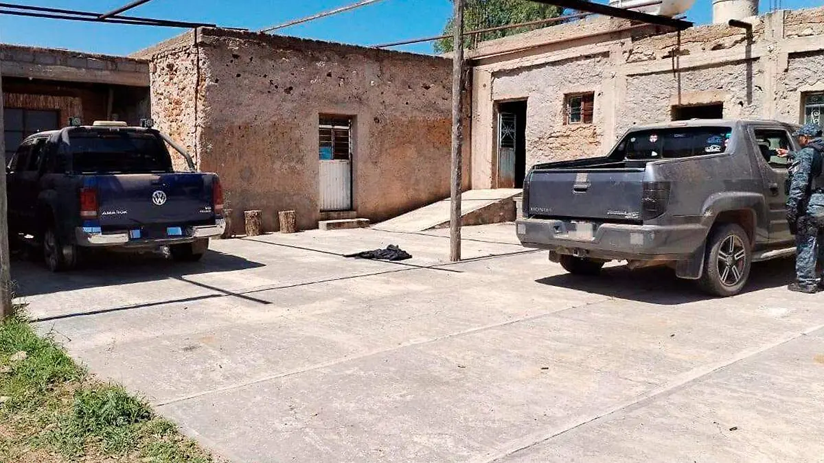 Vehículos asegurados tras operativo en Calera, Zacatecas