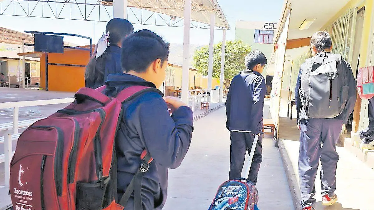 Alumnos en escuela primaria