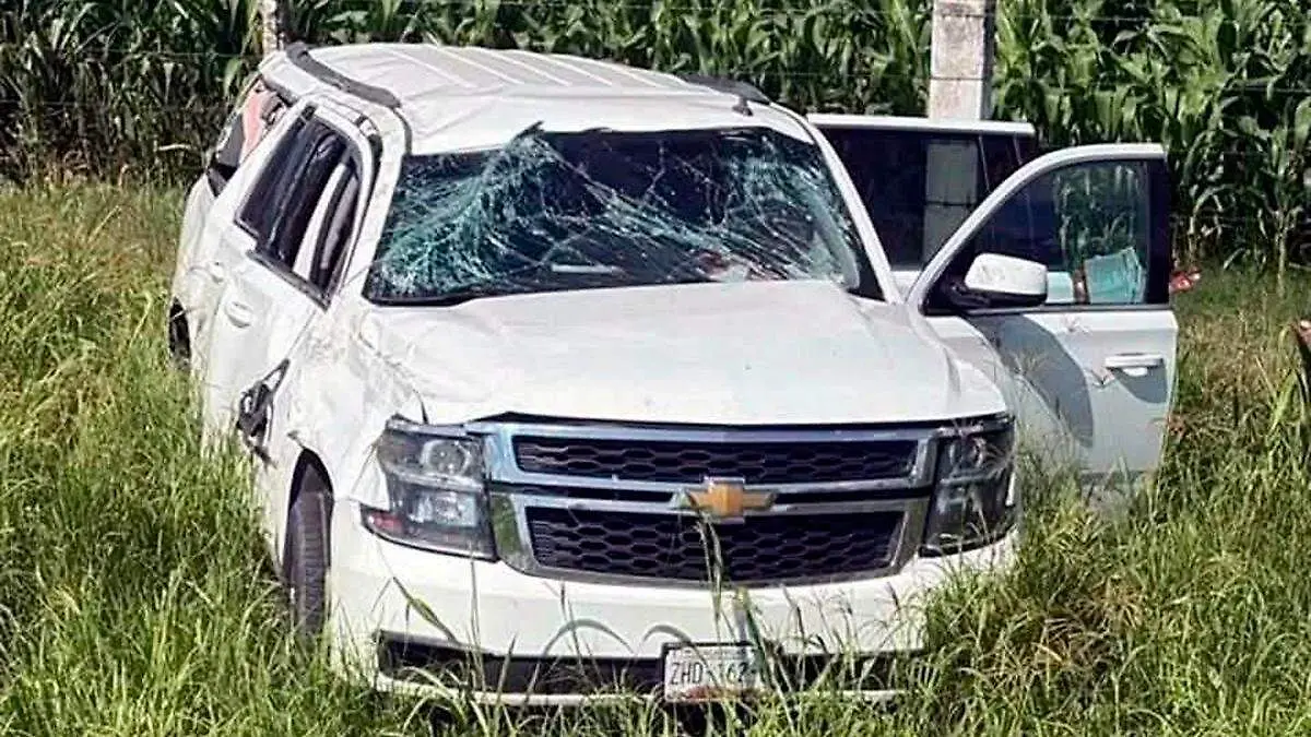 Camioneta accidentada de Geovanna Bañuelos