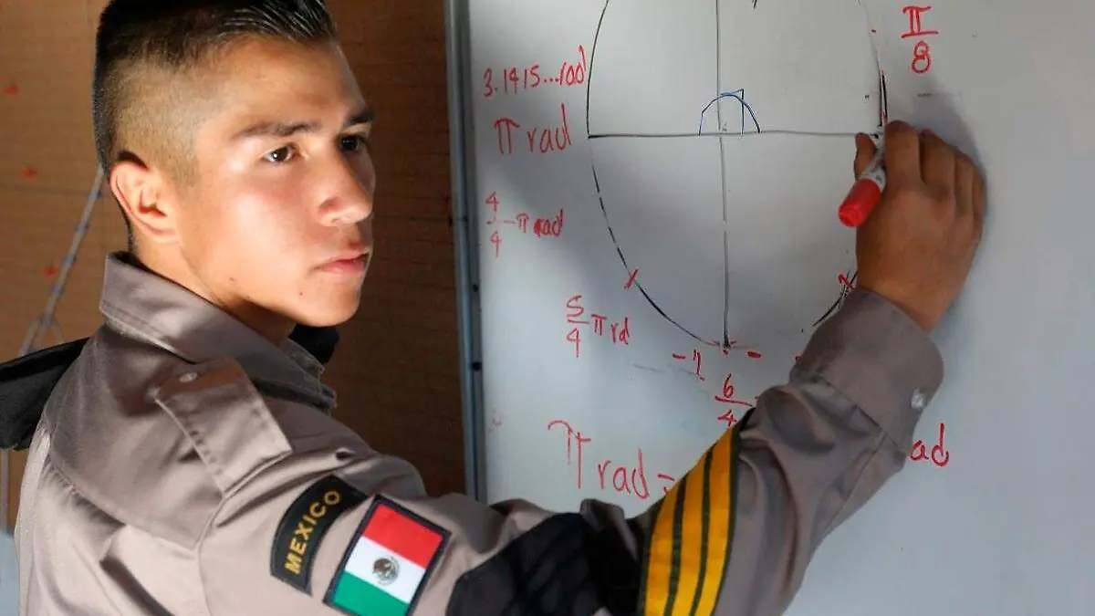 Alumno Bachillerato Militarizado