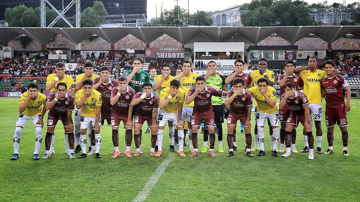 Mineros de Zacatecas protesta exigiendo el regreso del ascenso y descenso