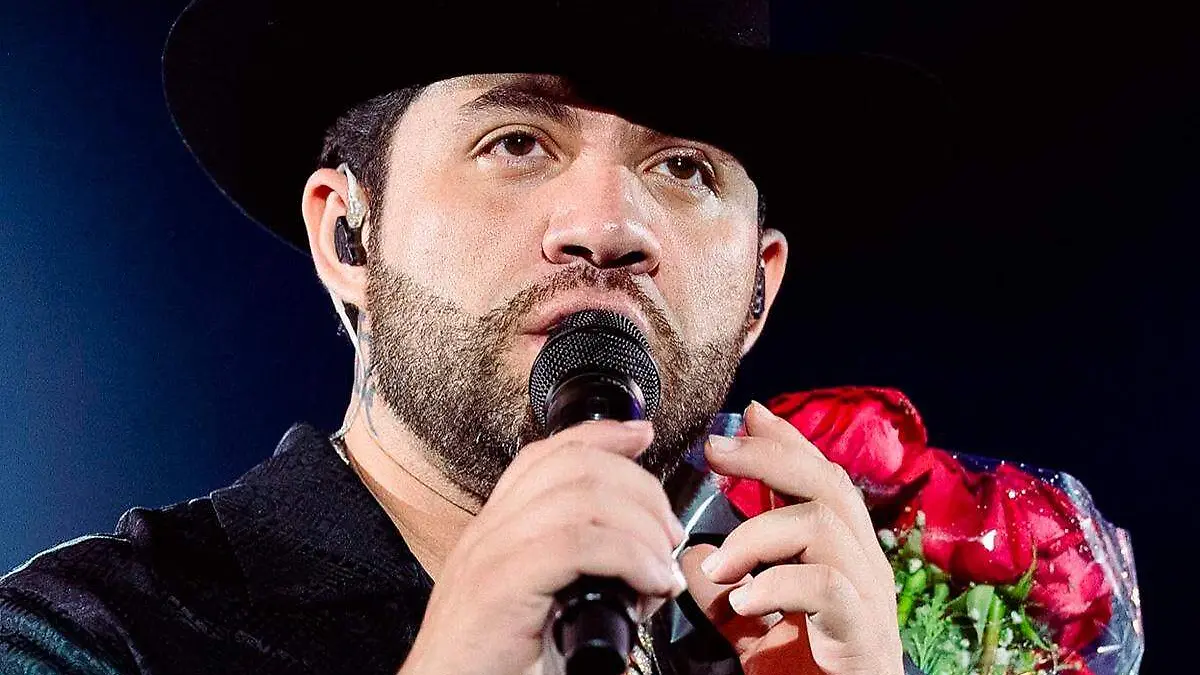 Luis R Conriquez