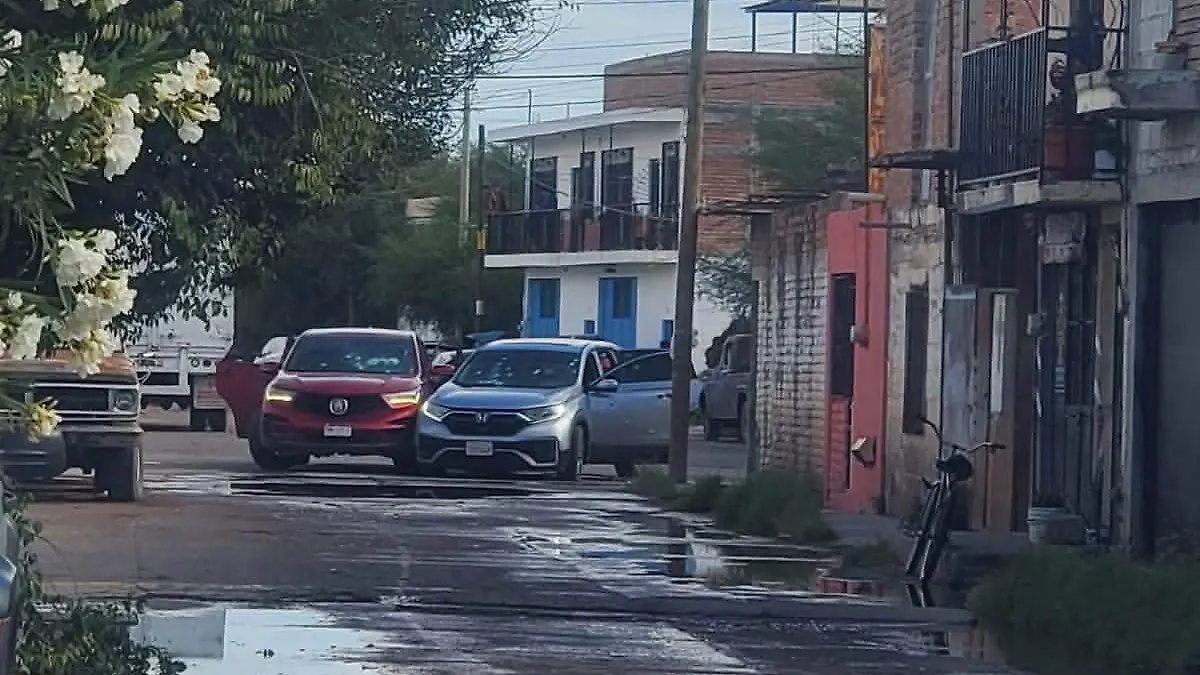 Vehículos abandonados tras enfrentamiento en Jerez, Zacatecas