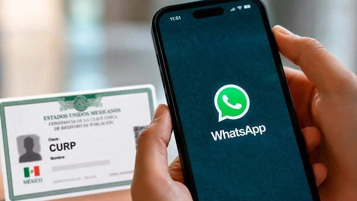 Persona usando un teléfono celulart