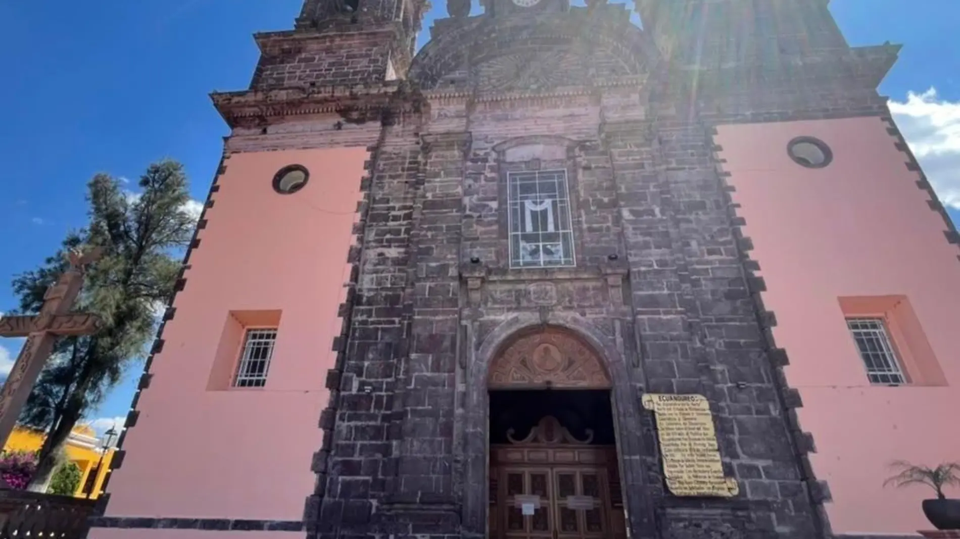 Parroquia de Ecuandureo