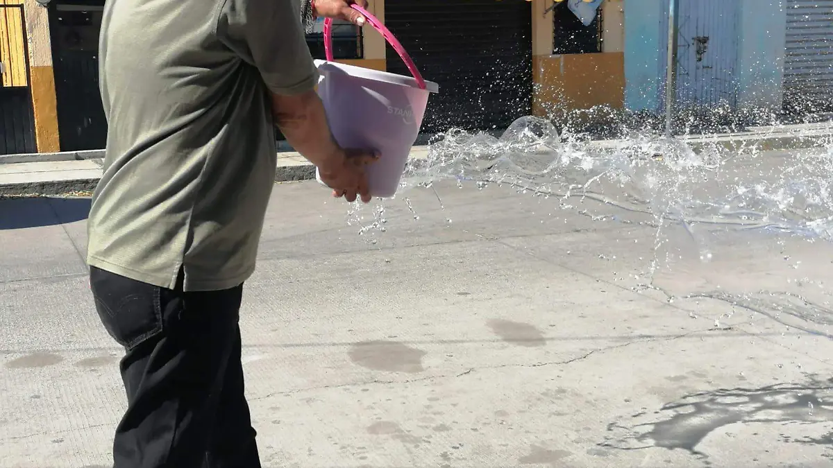 5fccc037-6316-40d4-9305-3e812b3999a0