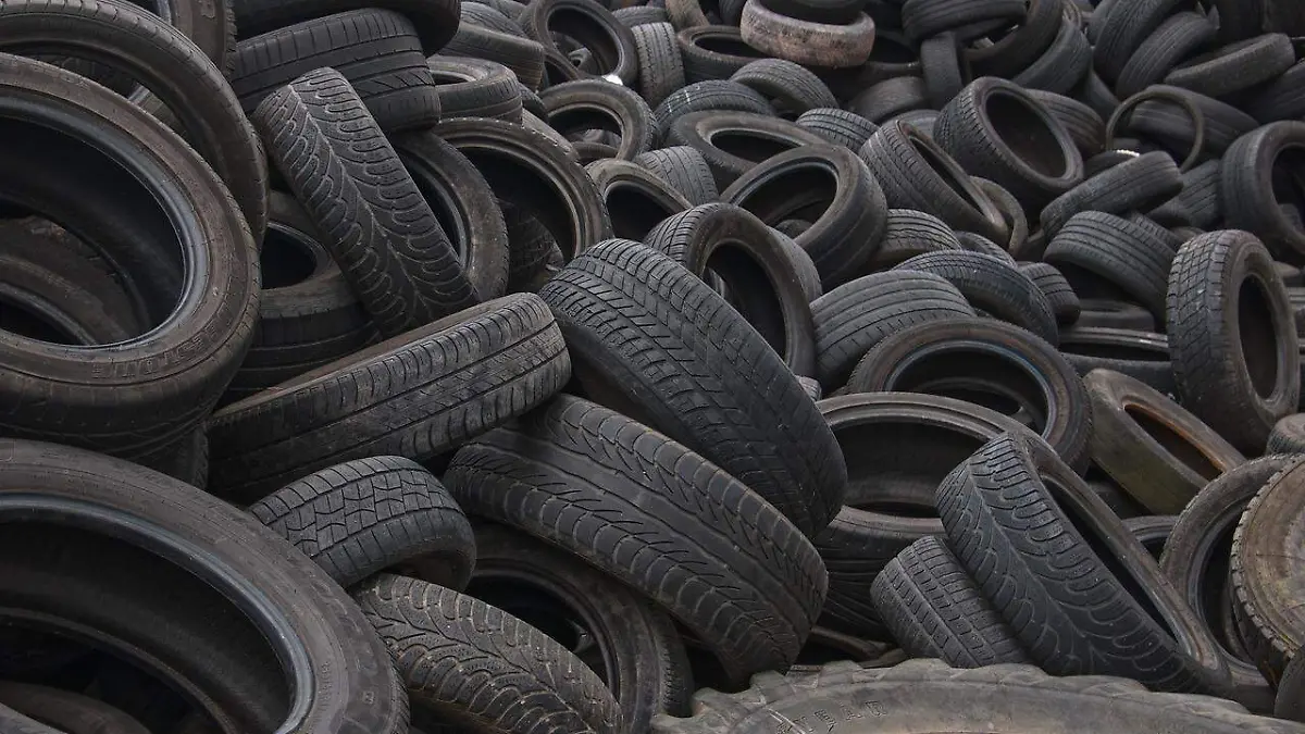 tires-7023979_1280