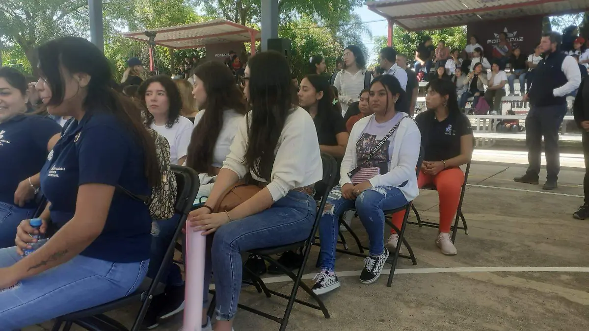 Combatir al Rezago educativo