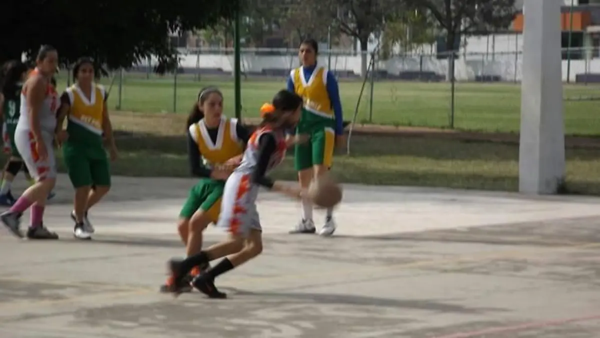 17974633_1590699107607999_627124409_n