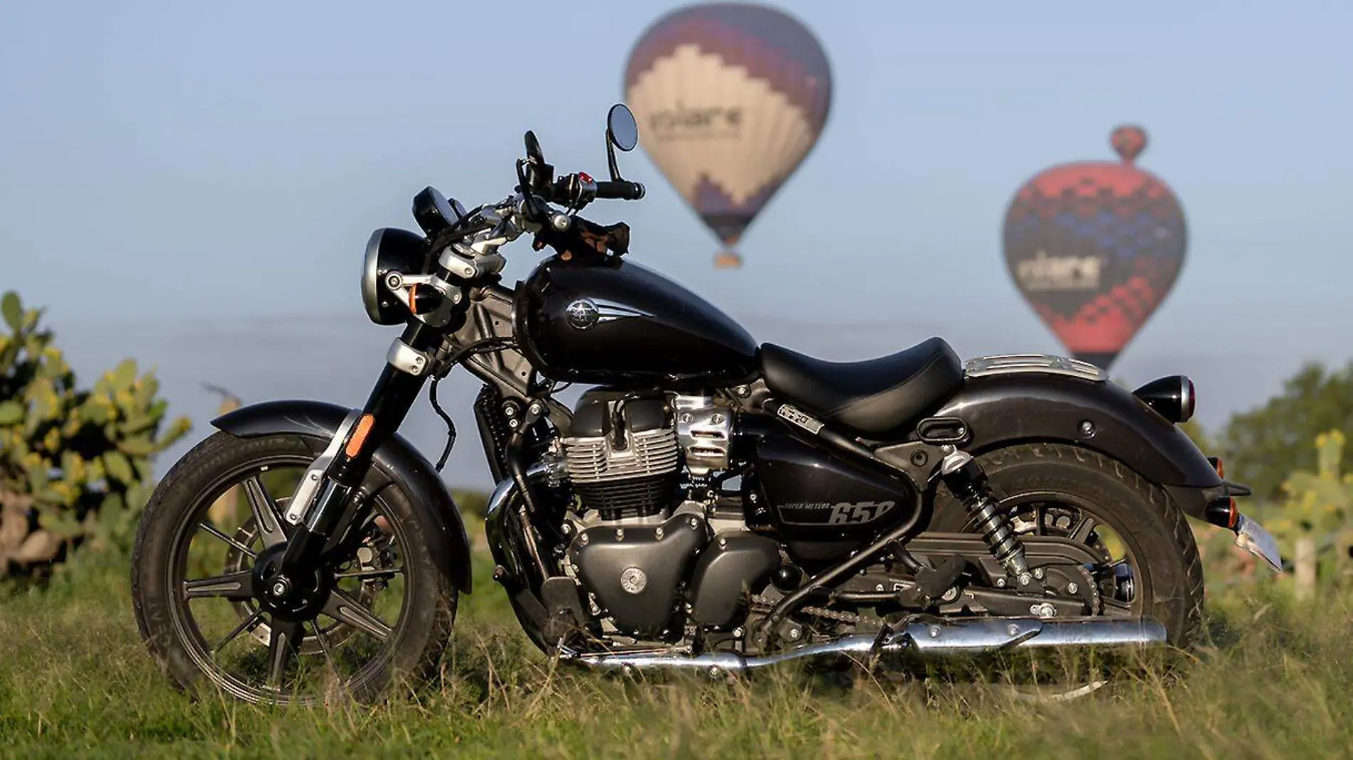 RoyalEnfield_SuperMeteor650_04