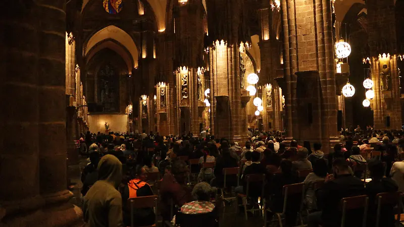 Santuario Guadalupano en Eucaristía 