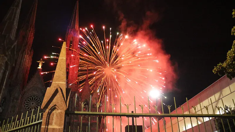 Fuegos artificiales en el Santuario 