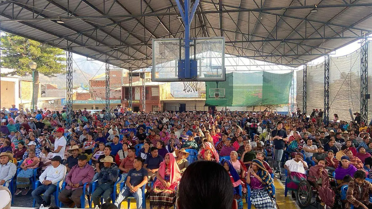 Votación en comunidad indígena de Ichán