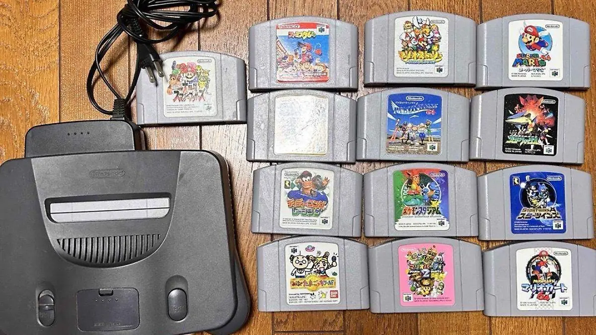 Nintendo 64 y cartuchos japoneses