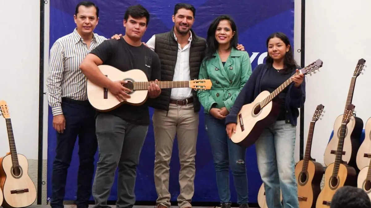 Guitarras de Sahuayo 