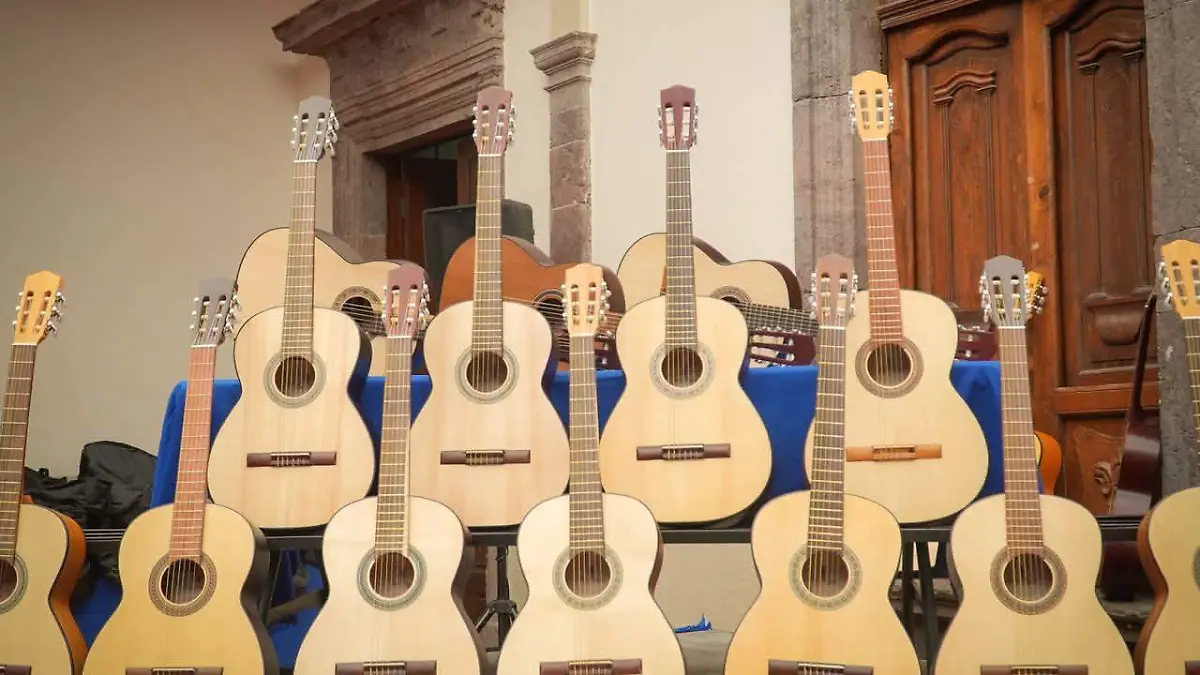 Guitarras Paracho 